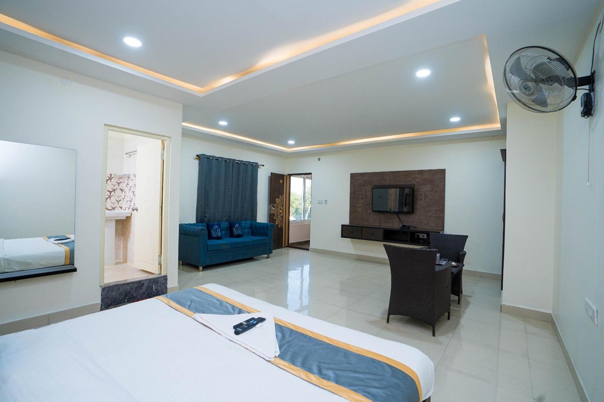 Hotel Accor Inn Bangalore Bagian luar foto