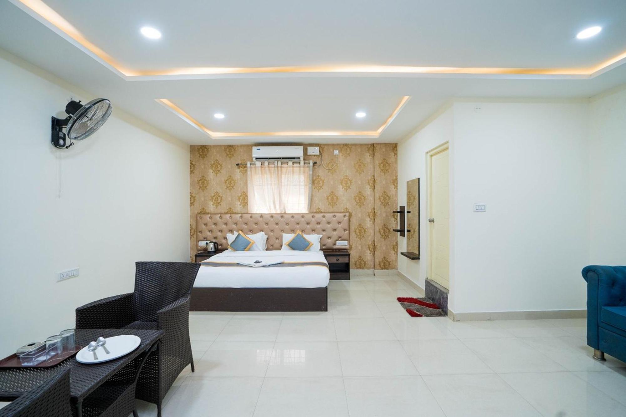 Hotel Accor Inn Bangalore Bagian luar foto