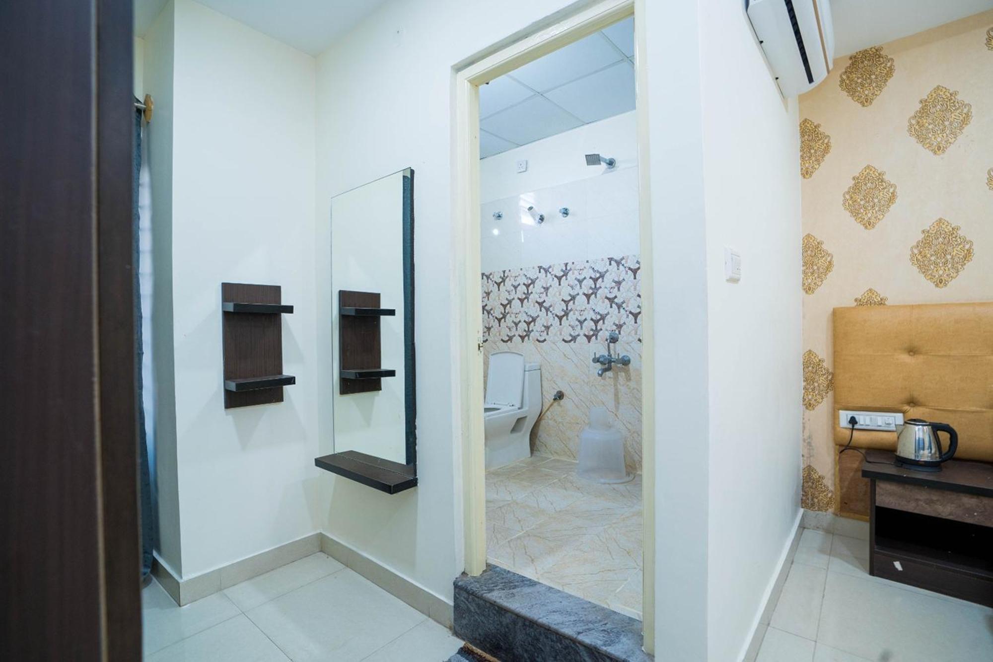 Hotel Accor Inn Bangalore Bagian luar foto